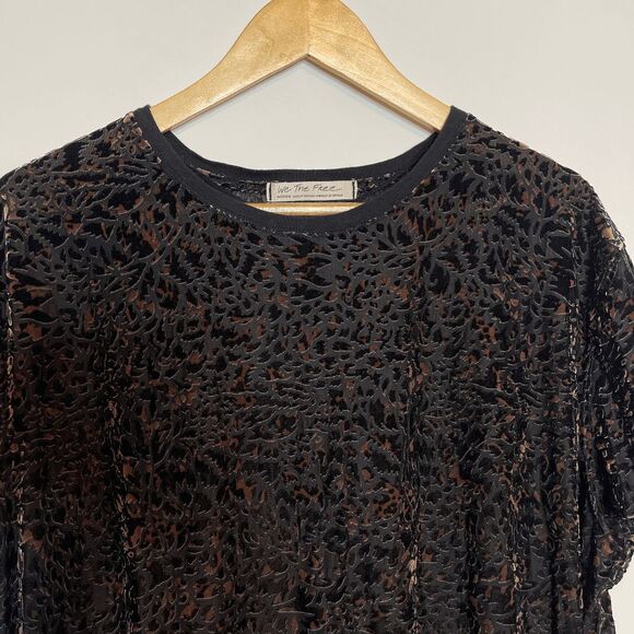 We the Free People Teddy Burnout Velvet Tee Size Medium Cheetah Black Combo - Picture 5 of 8